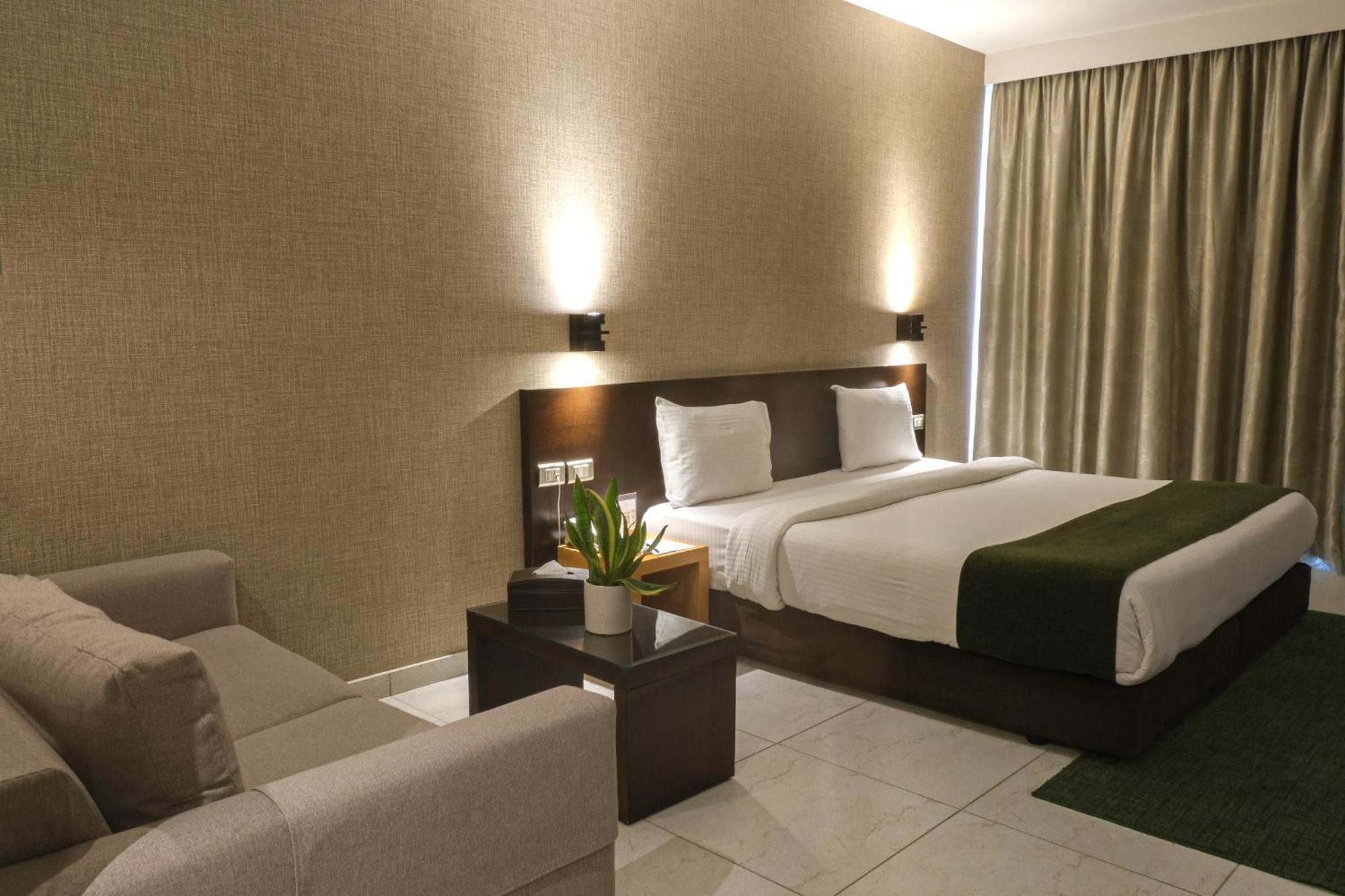 The Parisian Hotel Beirut Luaran gambar