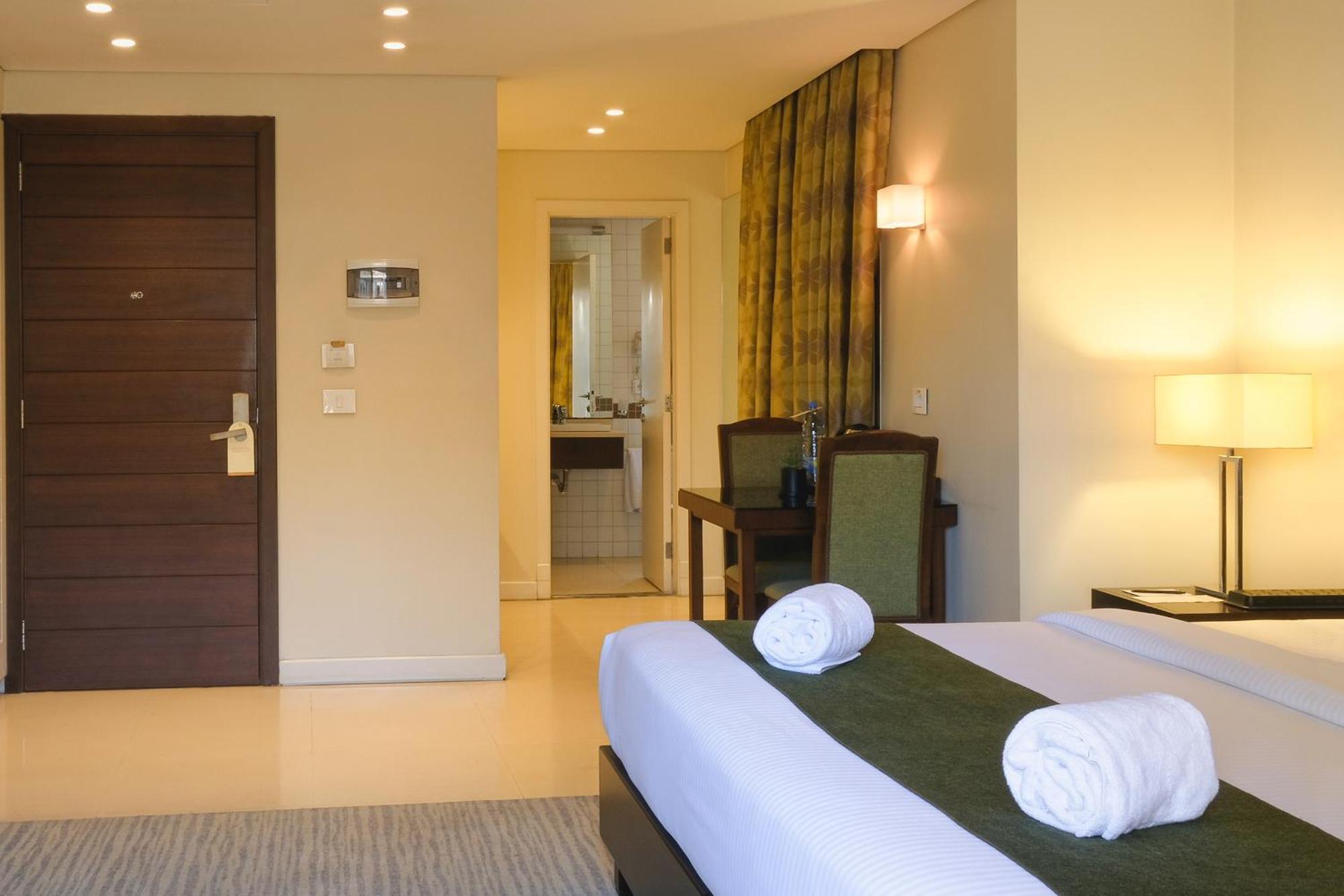 The Parisian Hotel Beirut Luaran gambar