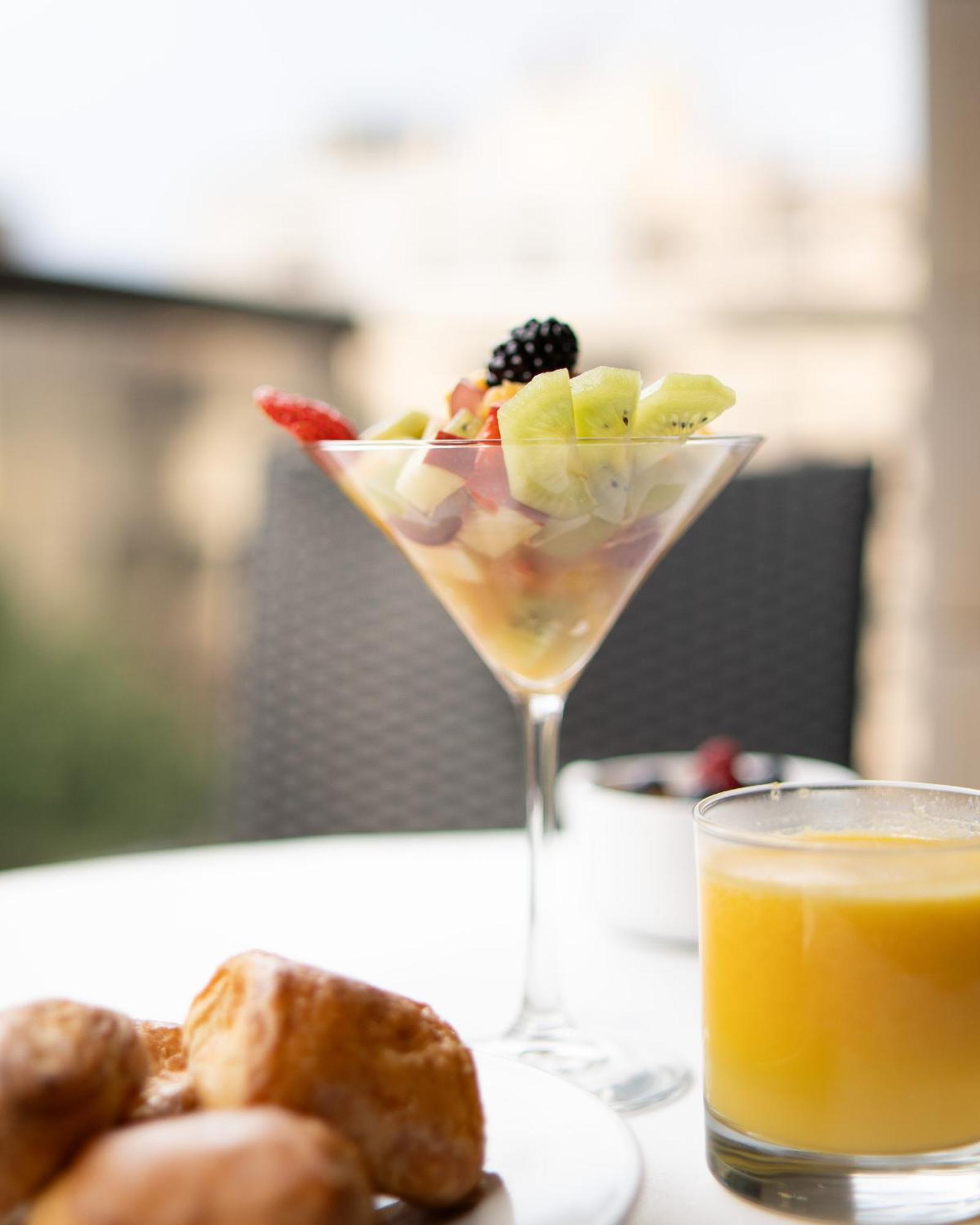 The Parisian Hotel Beirut Luaran gambar