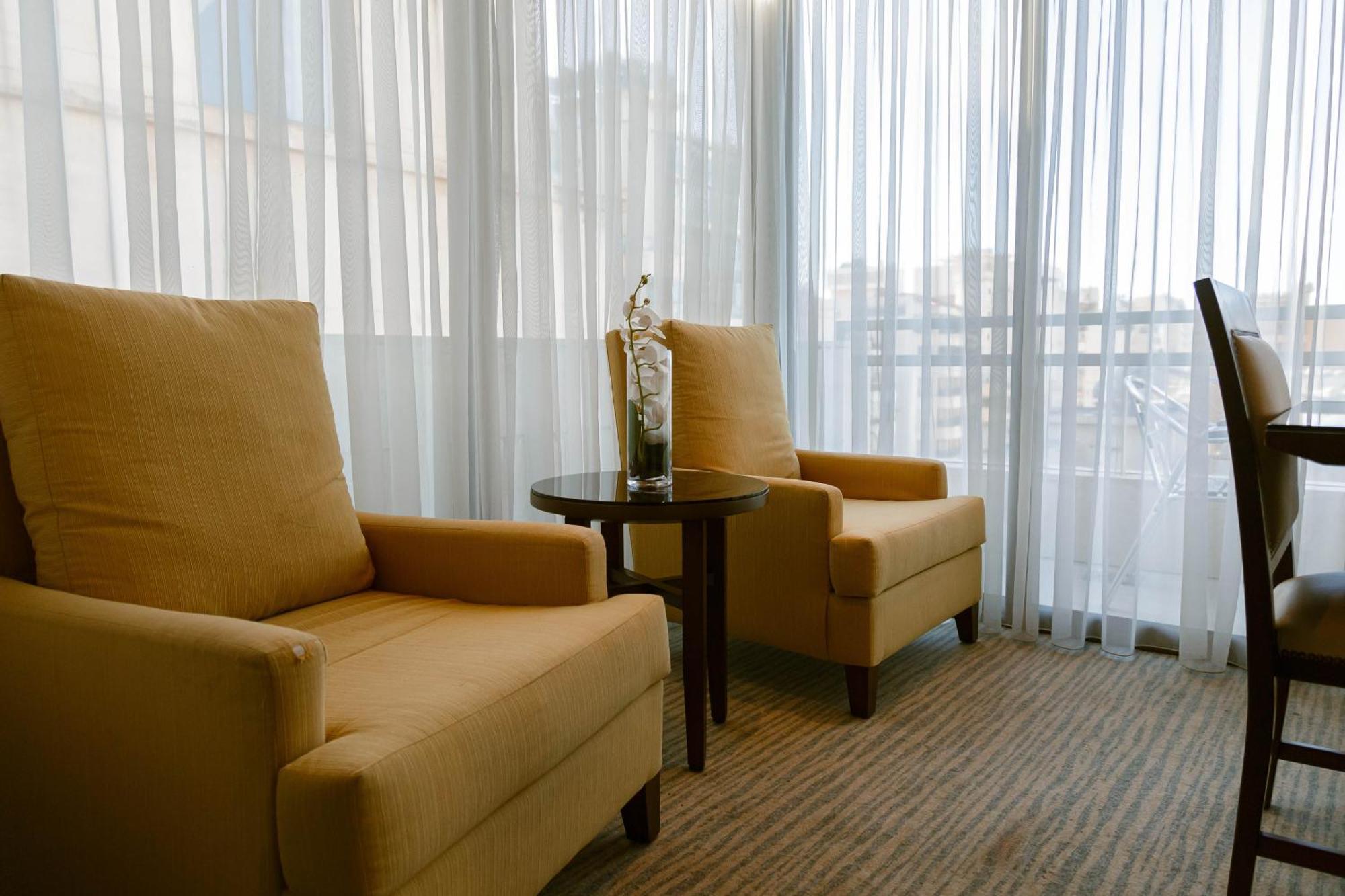The Parisian Hotel Beirut Luaran gambar