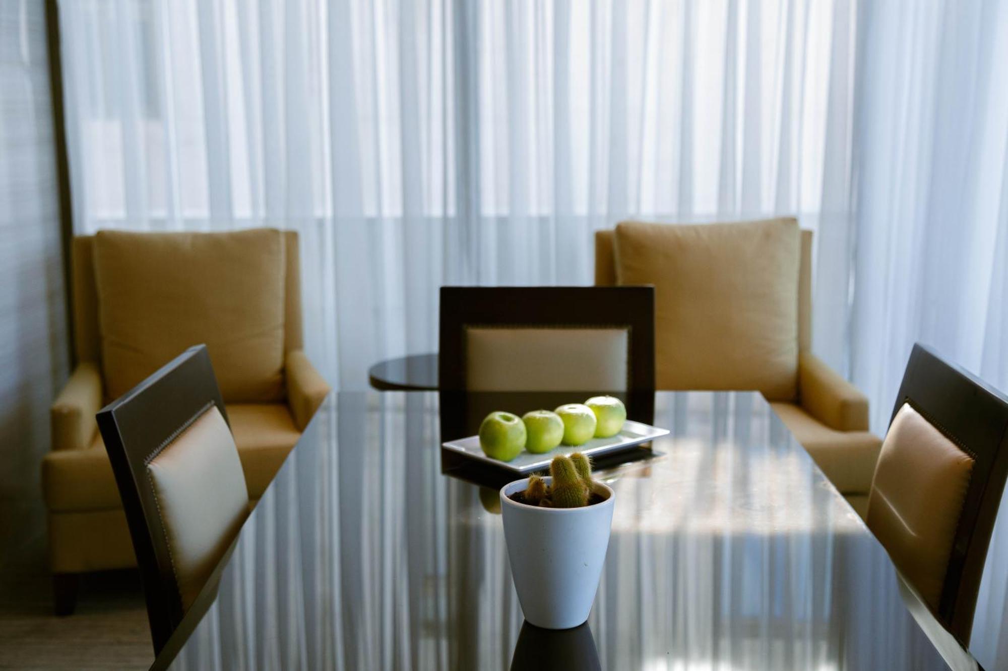 The Parisian Hotel Beirut Luaran gambar