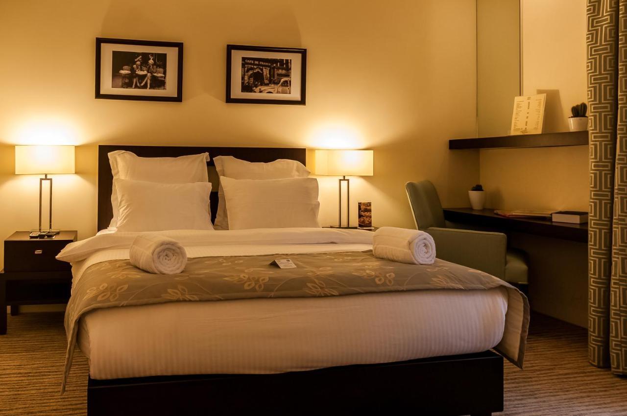 The Parisian Hotel Beirut Luaran gambar
